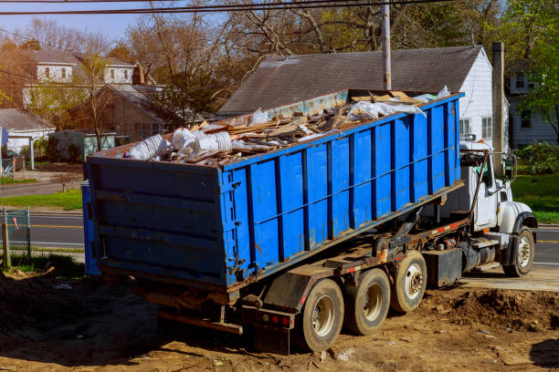 Best Construction Debris Removal  in Sullivan, IL