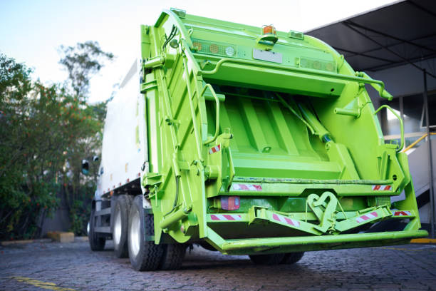 Best Construction Debris Removal  in Sullivan, IL